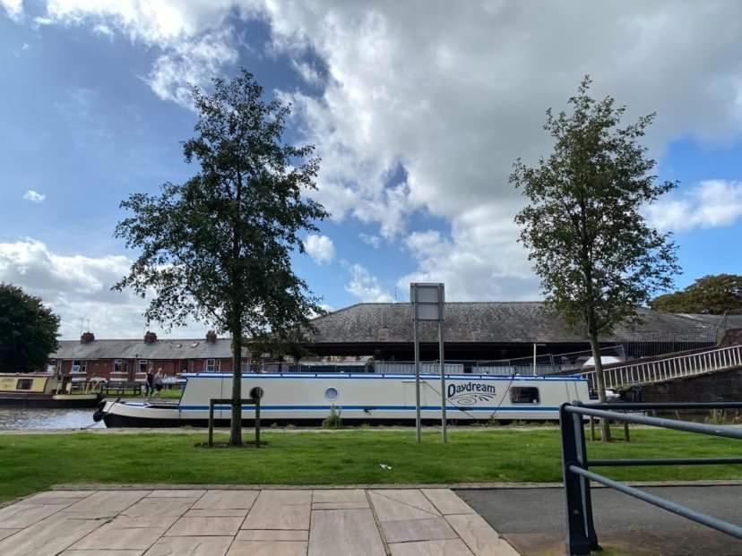 City Centre Chester Waterways Apartment المظهر الخارجي الصورة
