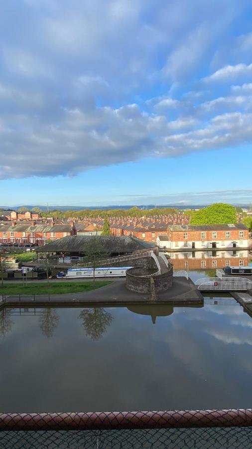 City Centre Chester Waterways Apartment المظهر الخارجي الصورة